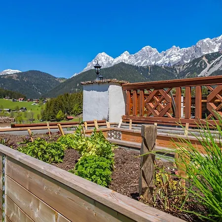Kirchgasser Guest house 4*