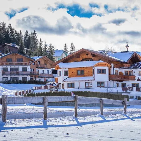 Guest house Kirchgasser 4*