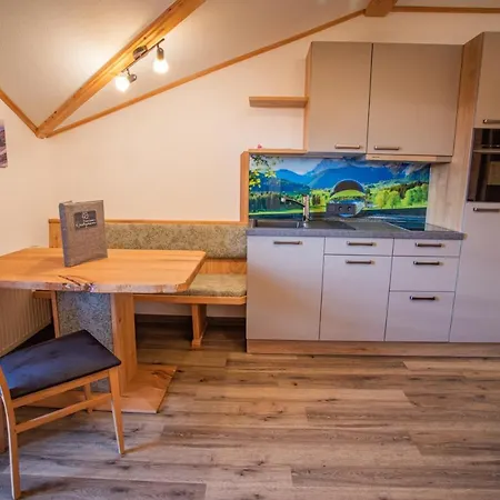 Guest house Kirchgasser 4*