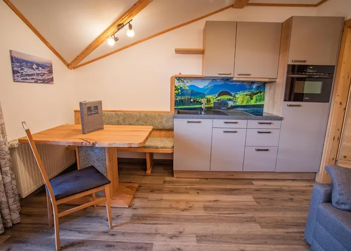 Guest house Kirchgasser 4*