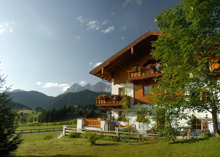 Kirchgasser Guest house 4*